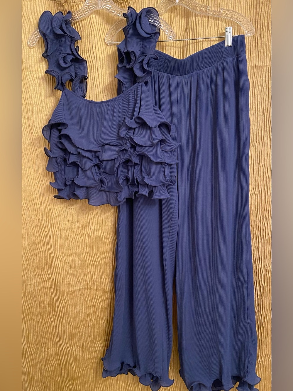 T’as Ruffled Wide-Leg Two-Piece Set in Navy